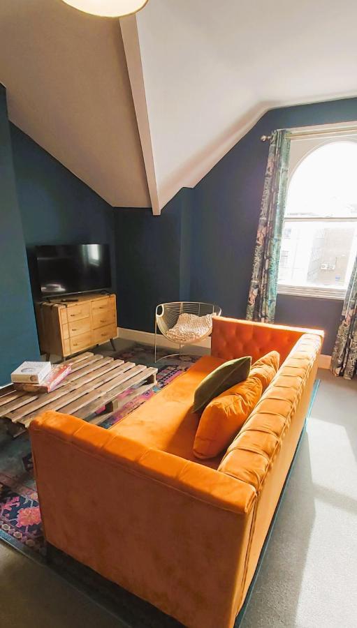 The Farrier Apartment *